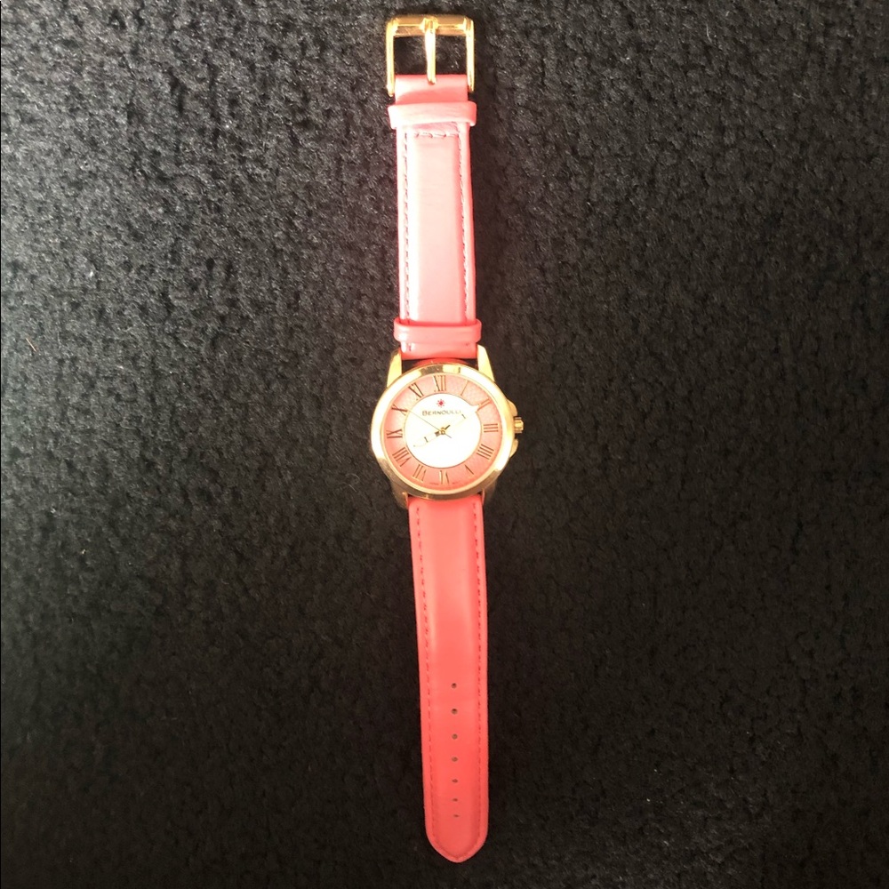 Women’s Bernoulli watch.💸💸